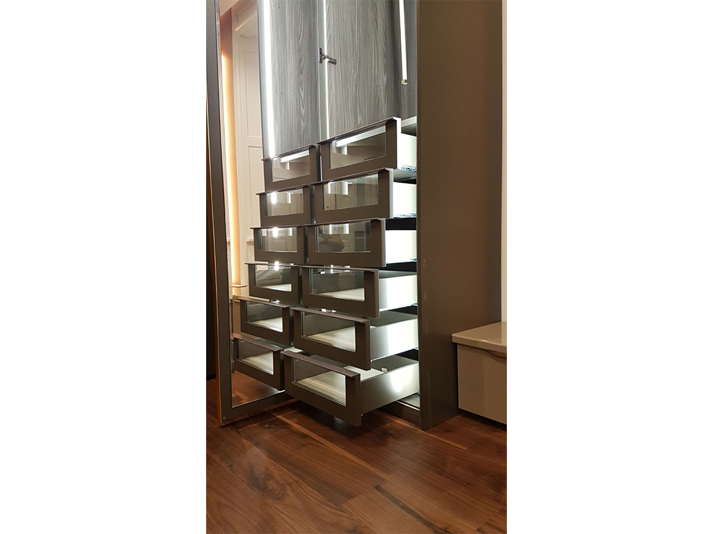 Stacks Image 4024